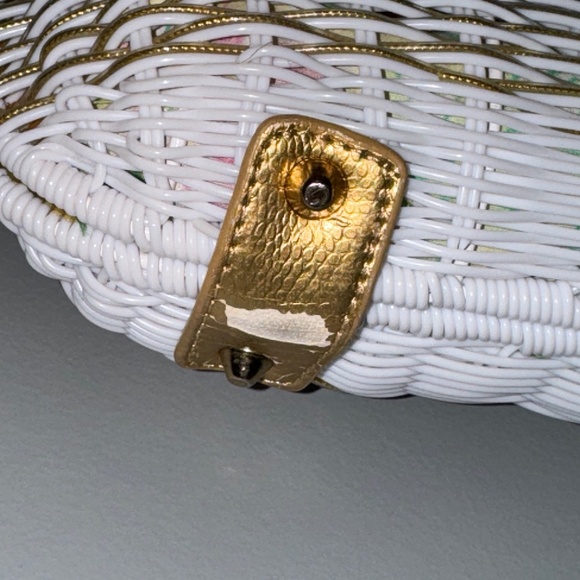 RARE Lilly Pulitzer Wicker Clam Style Handbag Purse White Gold - Picture 3 of 16